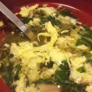 めかぶとわかめと卵の中華スープ
